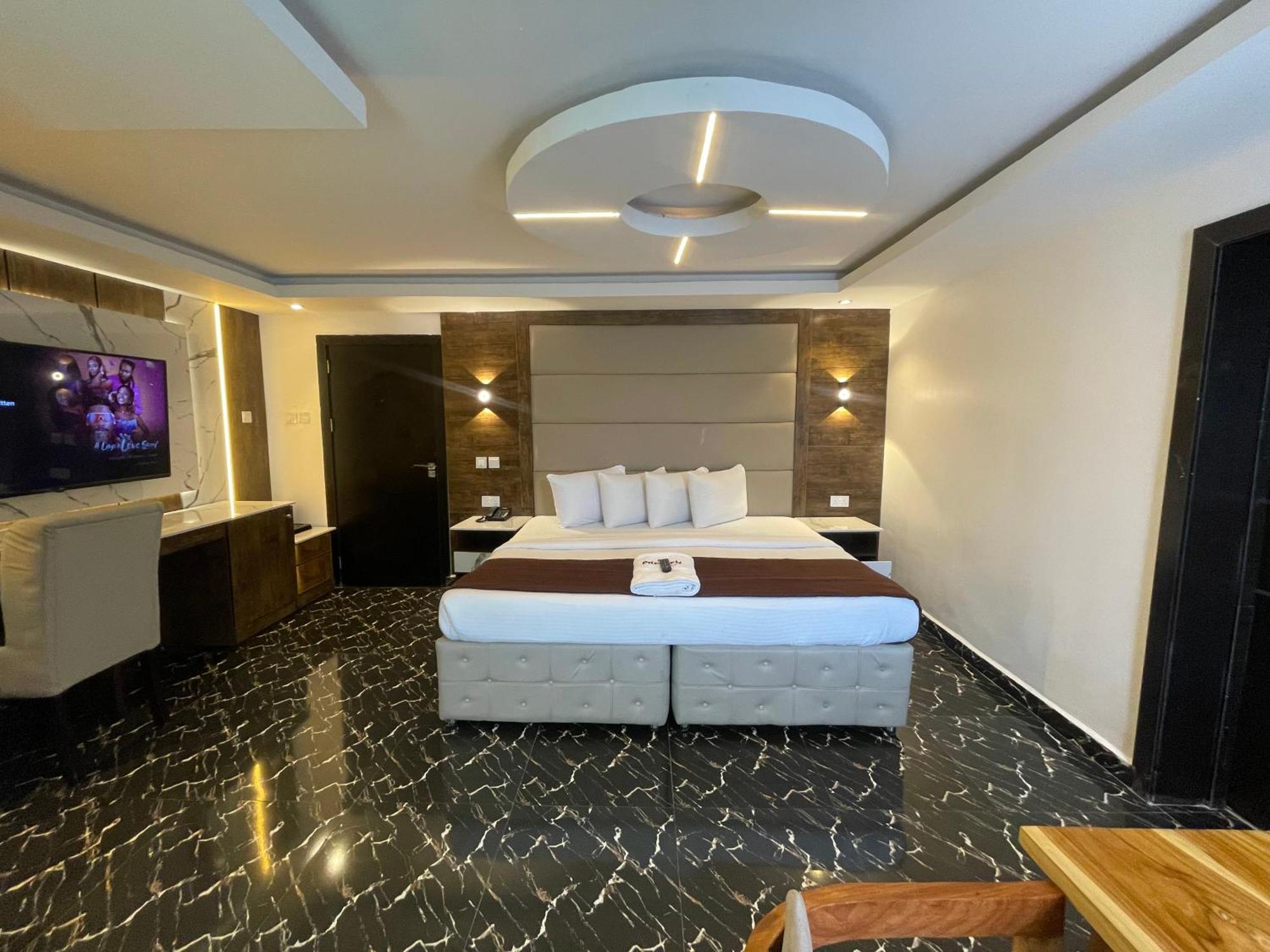 Presken K-One Hotel Ikeja Ngoại thất bức ảnh